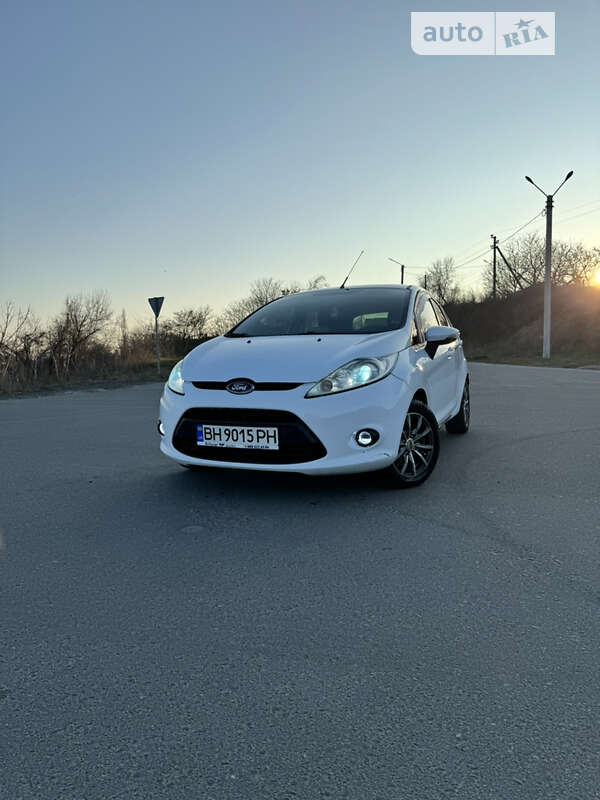 2011 ford fiesta