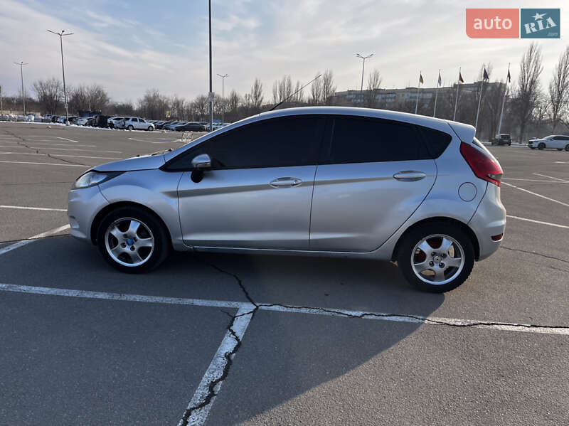 2011 ford fiesta
