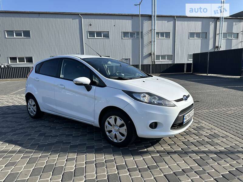 2011 ford fiesta