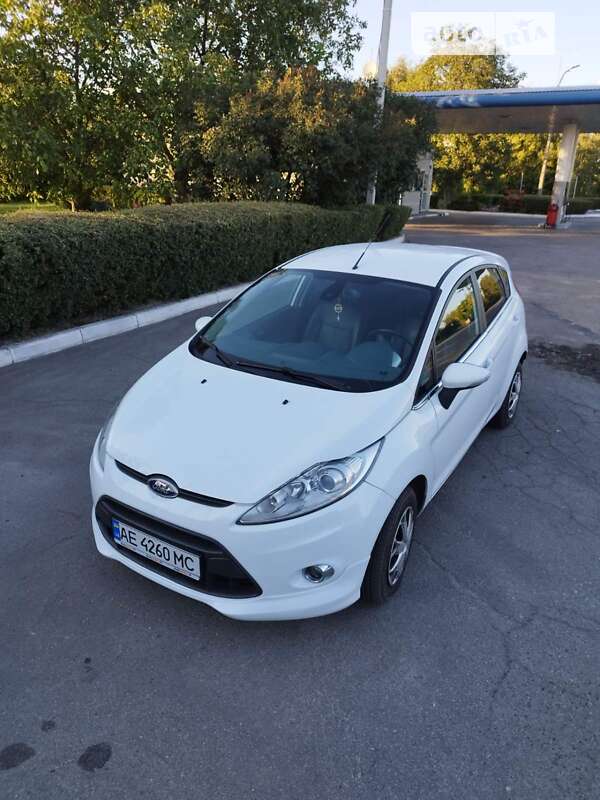 2011 ford fiesta
