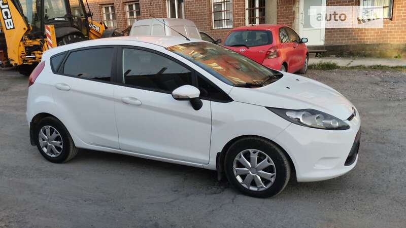 2011 ford fiesta