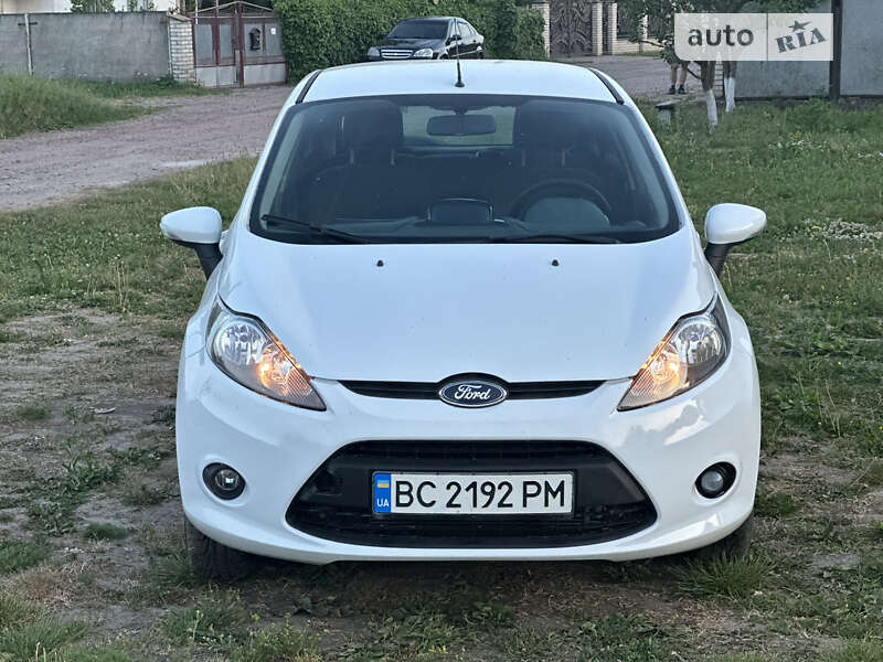 2011 ford fiesta