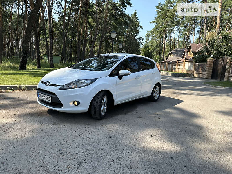2011 ford fiesta