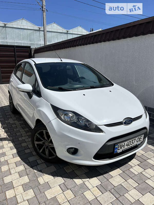2011 ford fiesta
