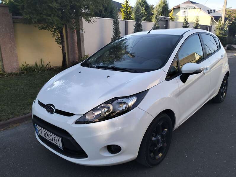 2011 ford fiesta