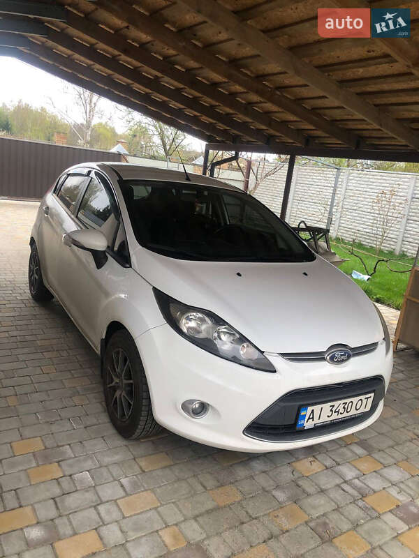 2011 ford fiesta