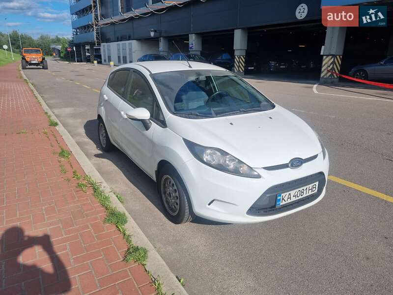 2011 ford fiesta