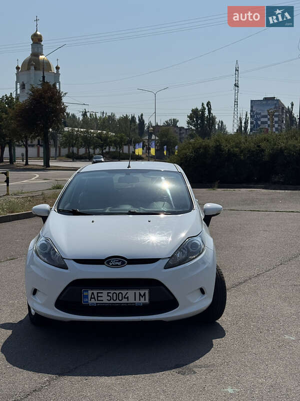 2011 ford fiesta