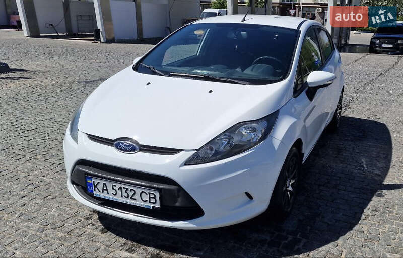 2011 ford fiesta