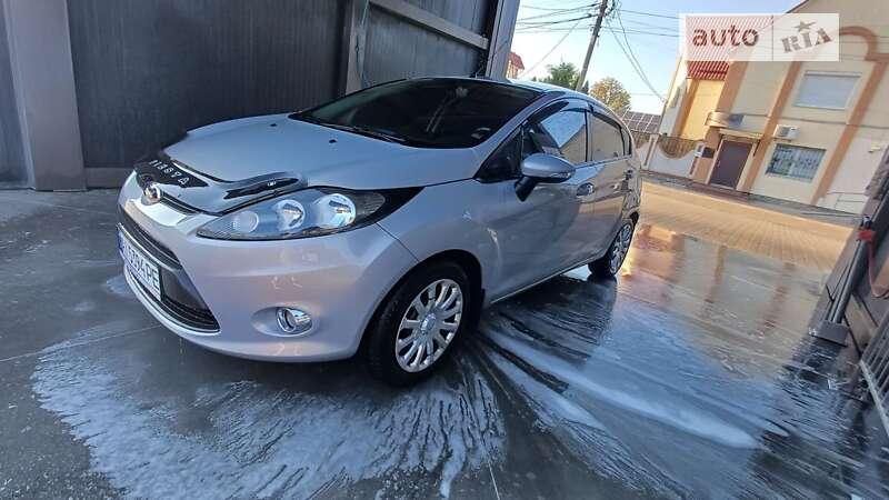 2011 ford fiesta