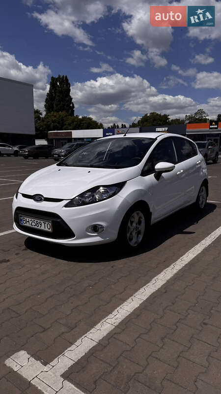 2011 ford fiesta