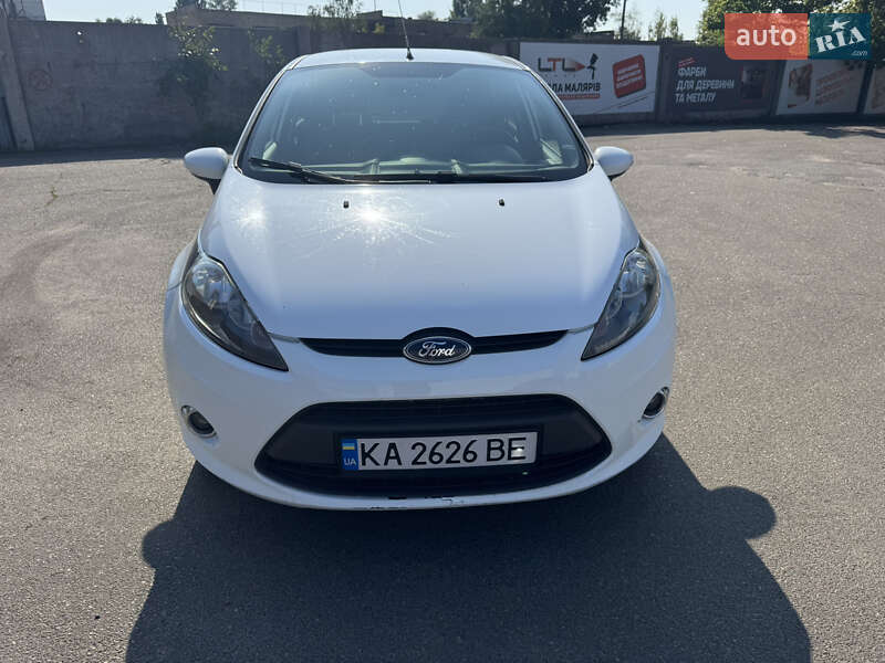 2011 ford fiesta