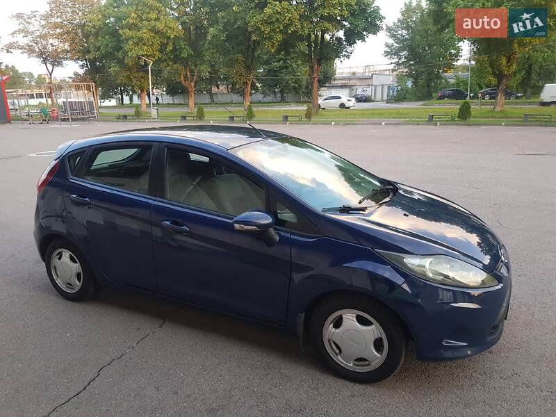 2011 ford fiesta