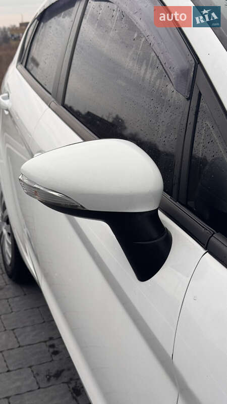 2012 ford fiesta