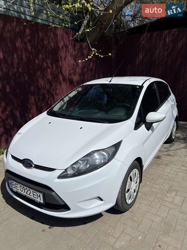 2012 ford fiesta