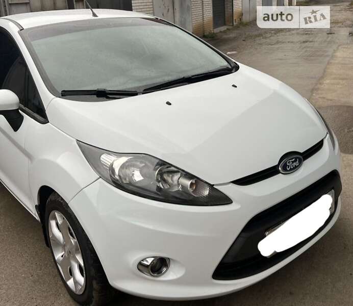2012 ford fiesta