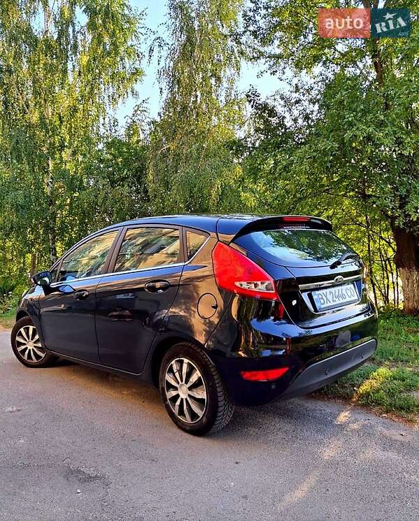 2012 ford fiesta