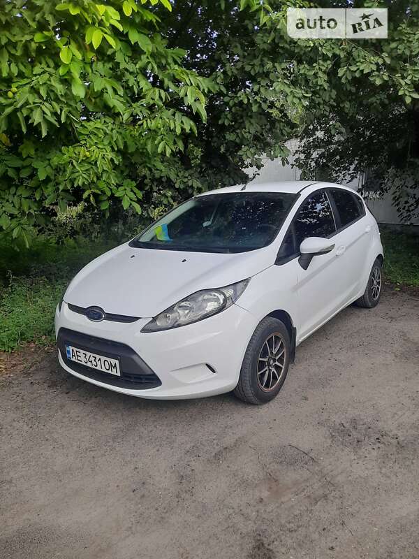 2012 ford fiesta