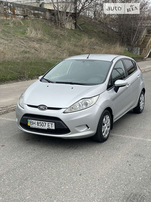 2012 ford fiesta