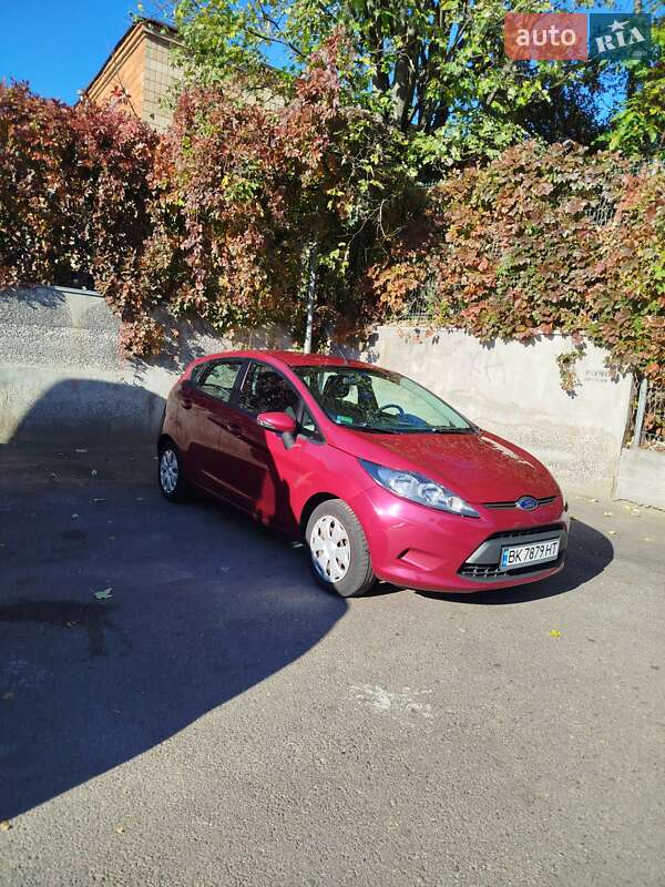 2012 ford fiesta