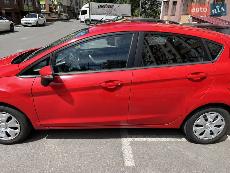 2012 ford fiesta