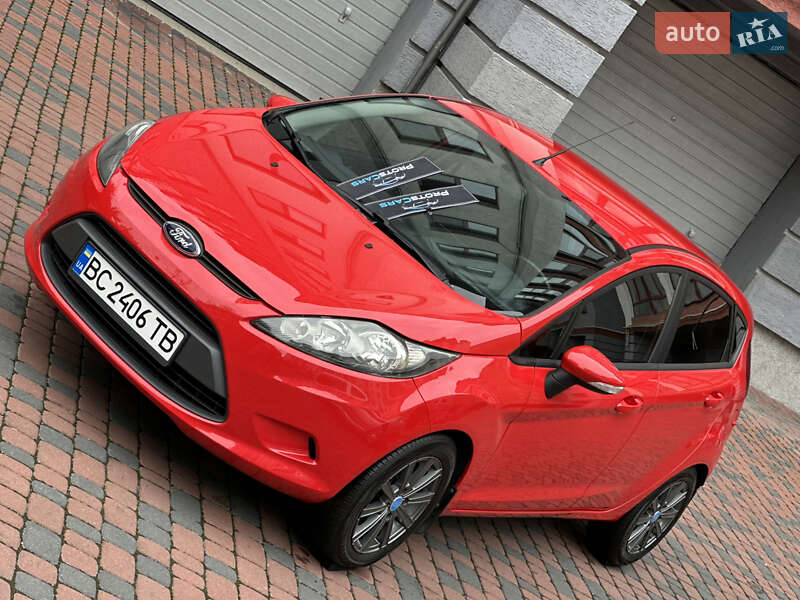 2012 ford fiesta