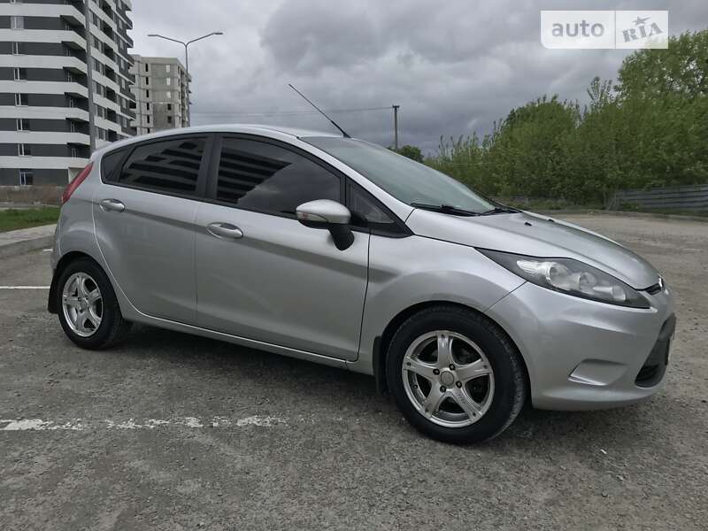2012 ford fiesta