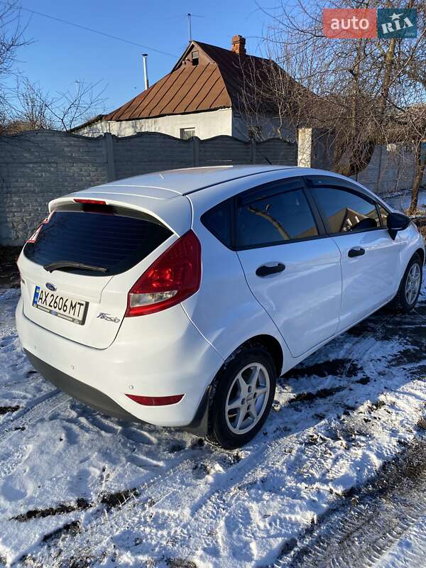 2012 ford fiesta