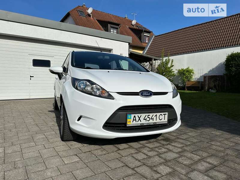 2012 ford fiesta