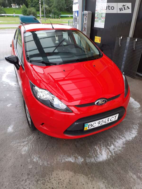 2012 ford fiesta
