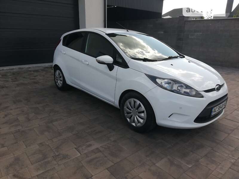 2012 ford fiesta