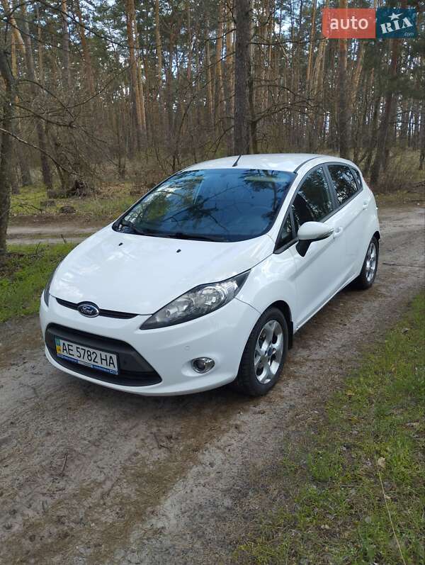 2012 ford fiesta
