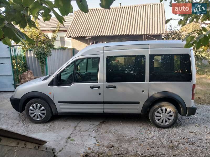 2003 ford tourneo connect