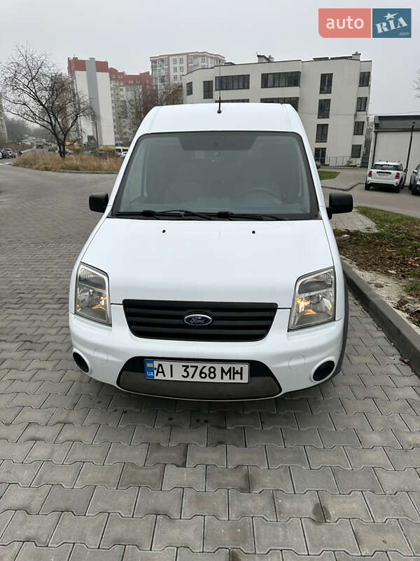 2010 ford tourneo