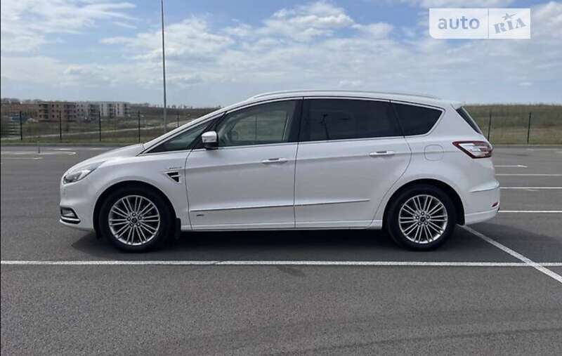 2017 ford s-max