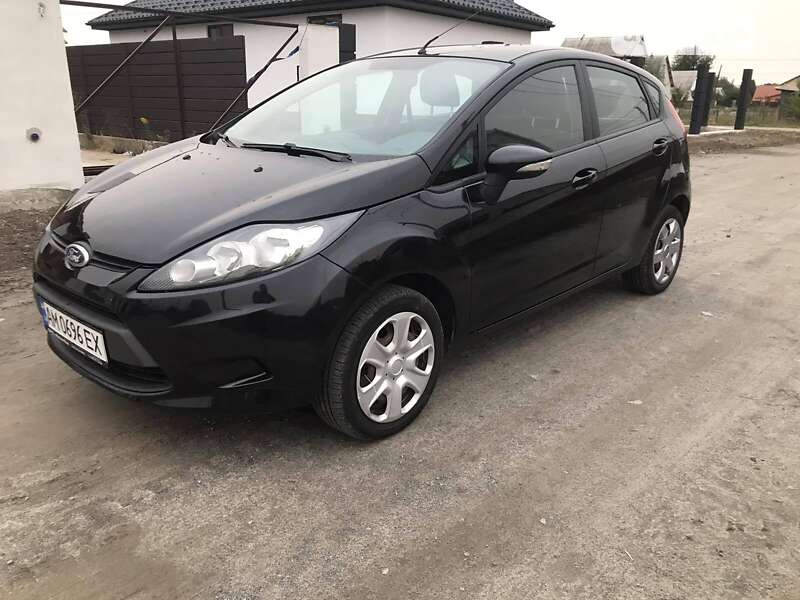 2010 ford fiesta