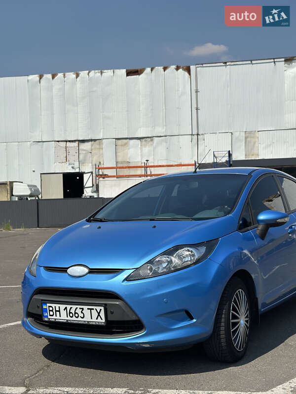 2010 ford fiesta