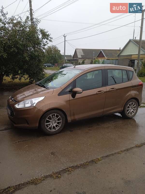 2013 ford b-max