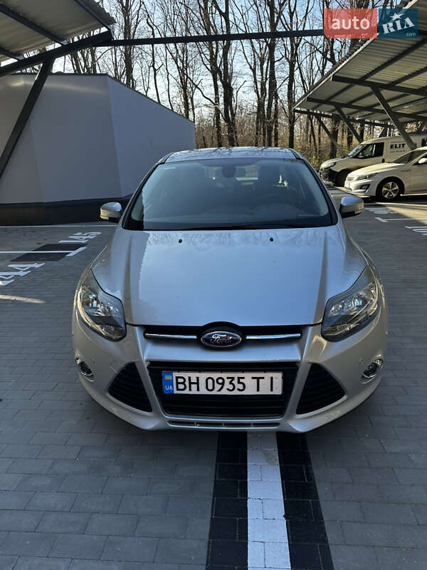 2011 ford focus