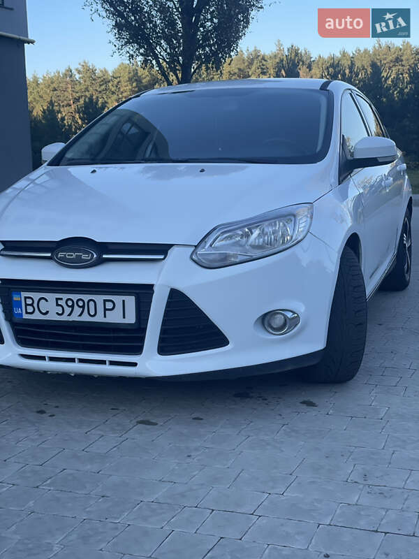 2011 ford focus