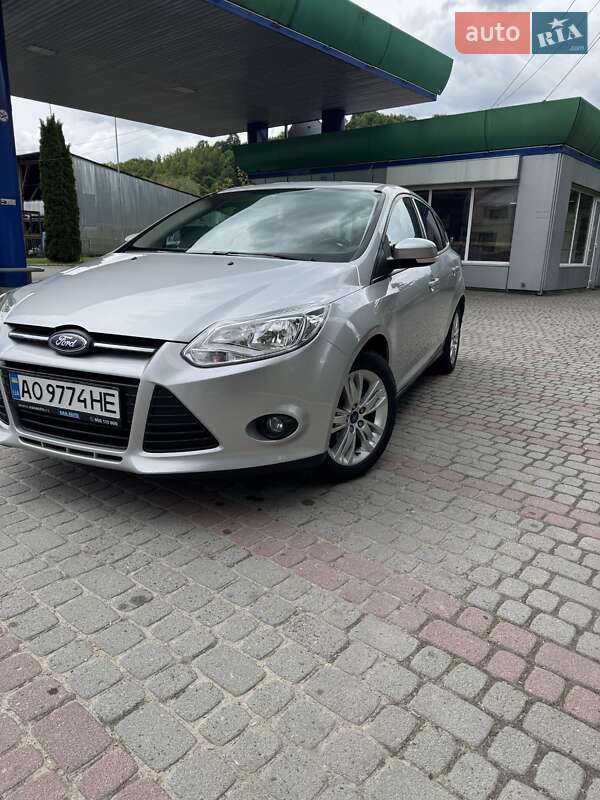 2011 ford focus