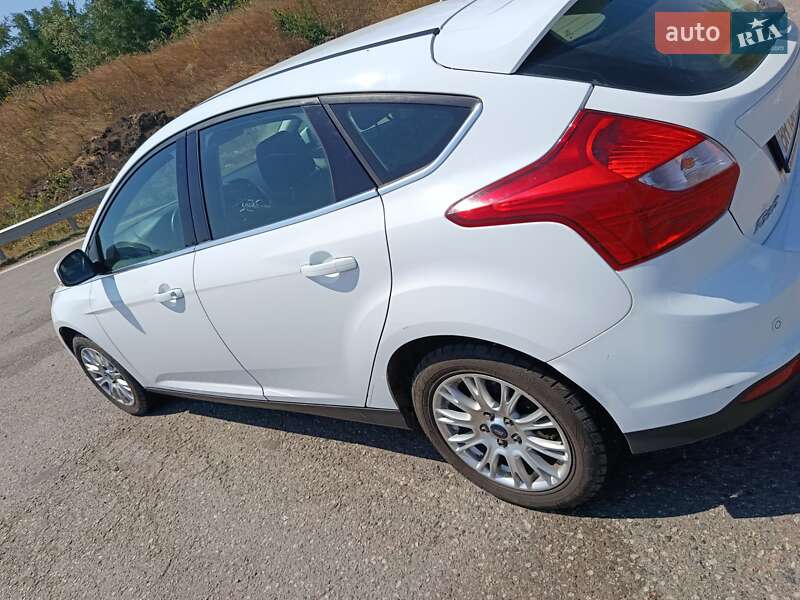 2011 ford focus