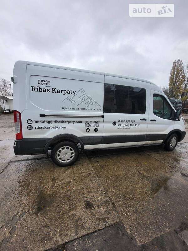 2018 ford transit trend