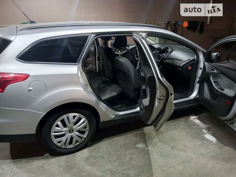 2011 ford focus