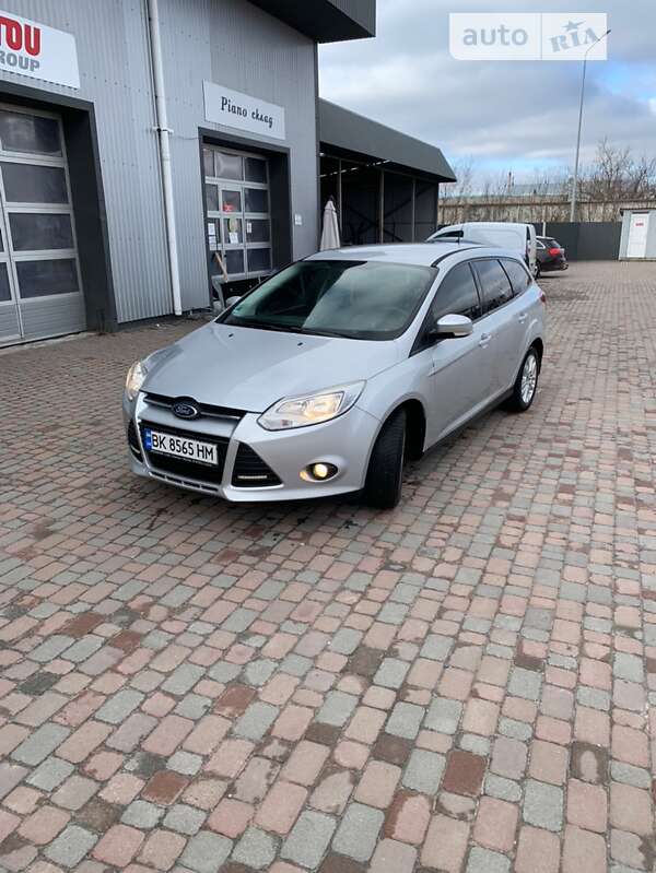 2011 ford focus