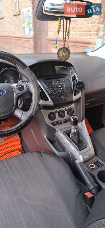 2011 ford focus