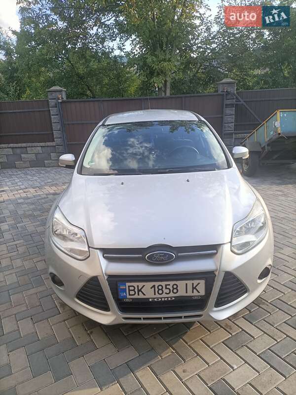 2011 ford focus