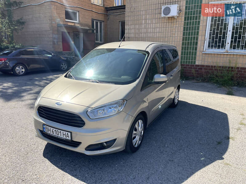 2015 ford courier