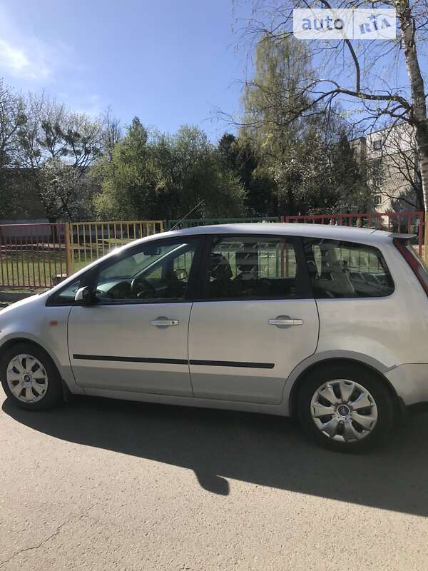 2004 ford focus