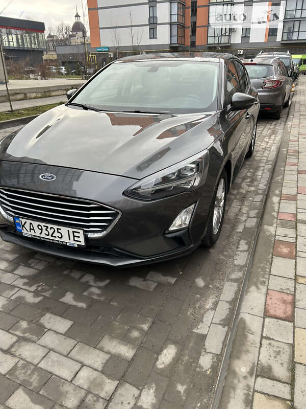 2019 ford focus